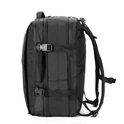DALLAS. High-density recycled 600D polyester travel backpack for 17'3 laptop